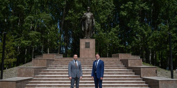 Памятник Панфилову